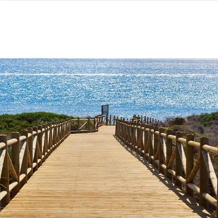 In With Beachfront Pool 公寓 马尔韦利亚