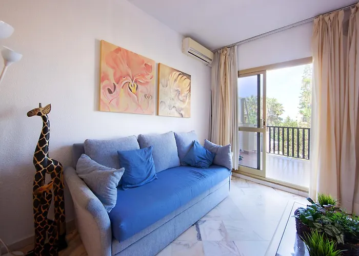 In With Beachfront Pool * Marbella