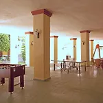 Διαμέρισμα In With Beachfront Pool *
