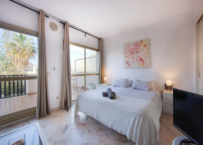 Apartment In With Beachfront Pool *