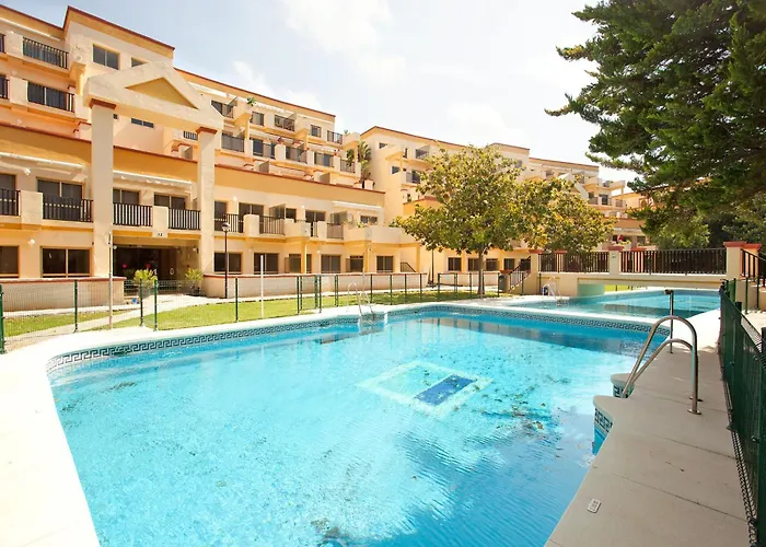 In With Beachfront Pool Apartment Marbella