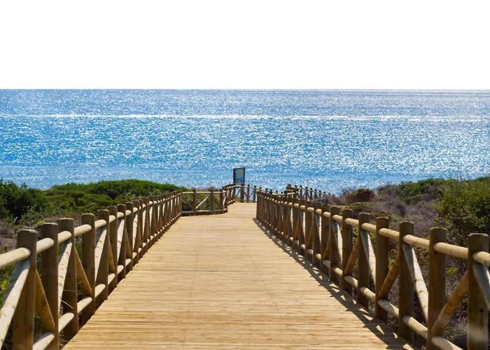 In With Beachfront Pool Apartment Marbella