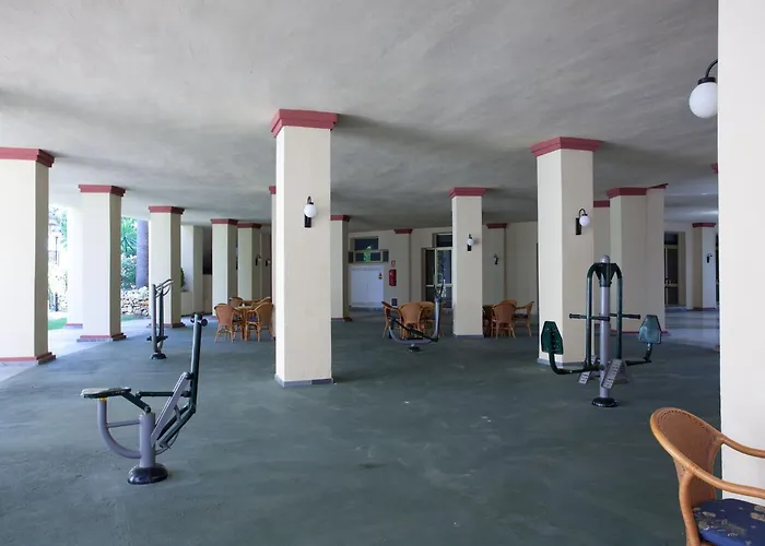 Apartment In With Beachfront Pool Marbella